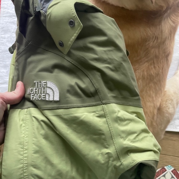 Women’s North Face Ski/Snow Jacket - XS - Picture 4 of 5